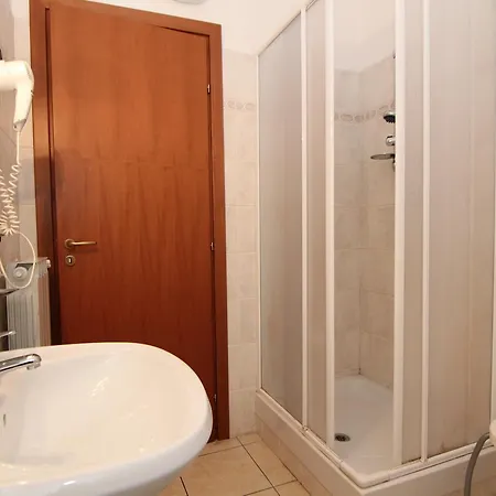 Hotel La Rupe 3*